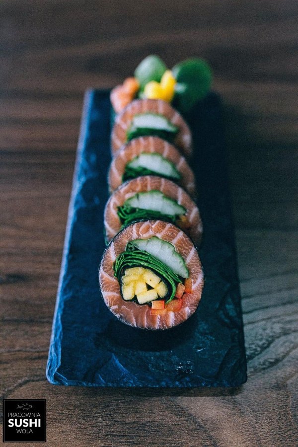 подача роллов