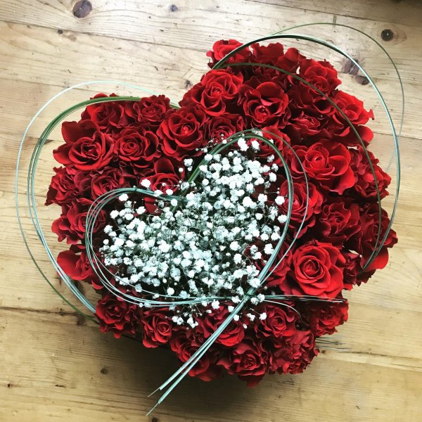букет в форме сердца