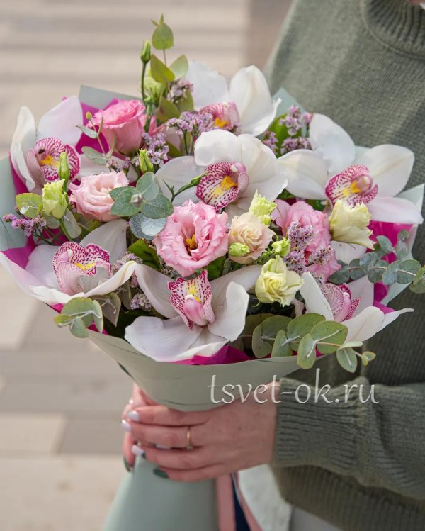 сборные букеты с орхидеями