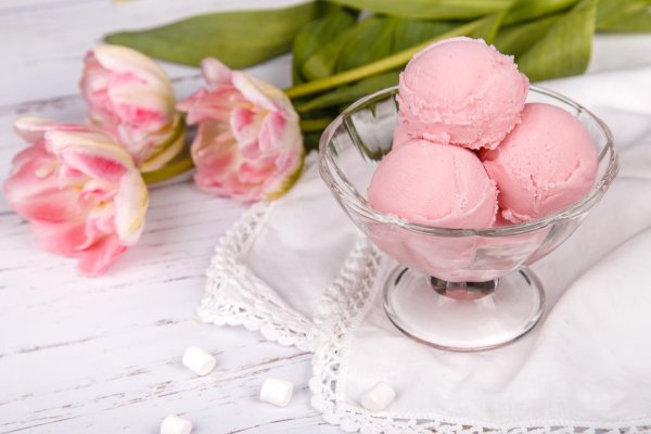 мороженое розовое