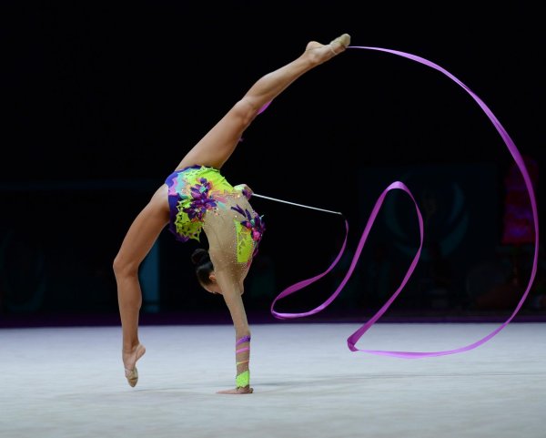 лаура диамбекова гимнастика