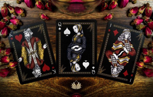 необычные игральные карты
