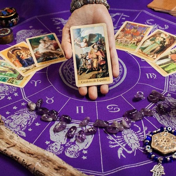 астролог таролог