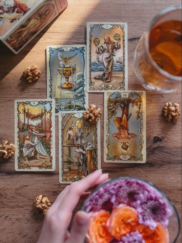 альфонс муха таро