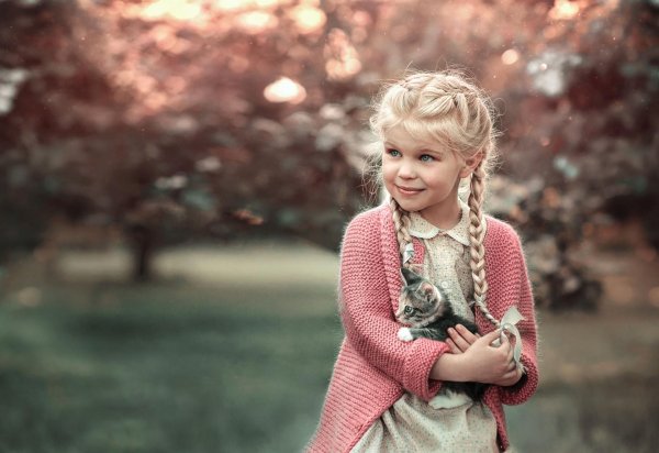 девочка блондинка