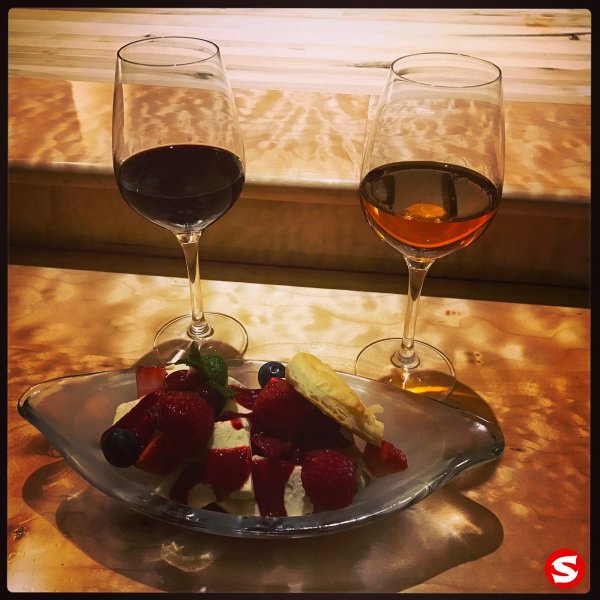 клубничное вино