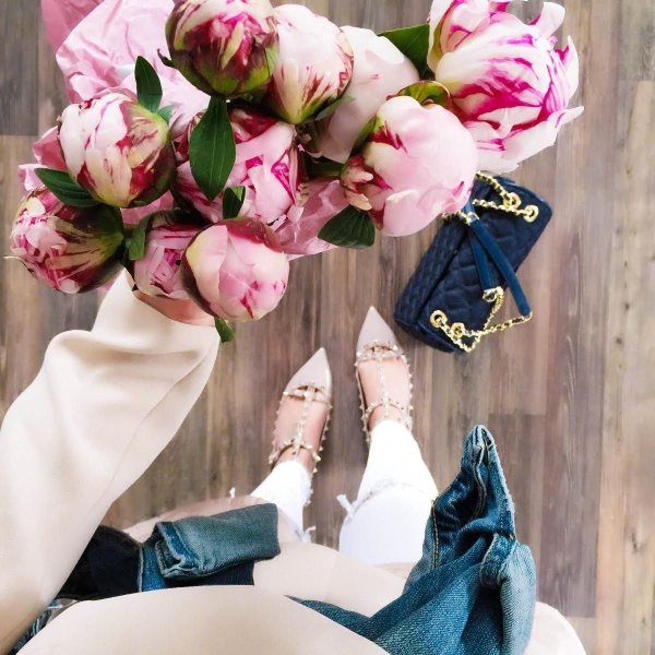 розовые пионы