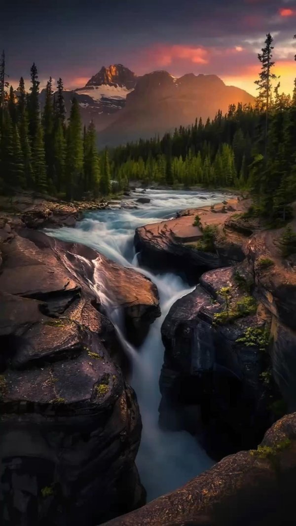 национальный парк джаспер канада водопад