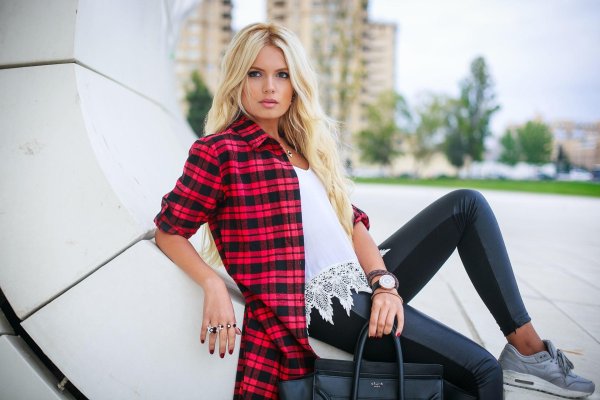 клетчатая рубашка