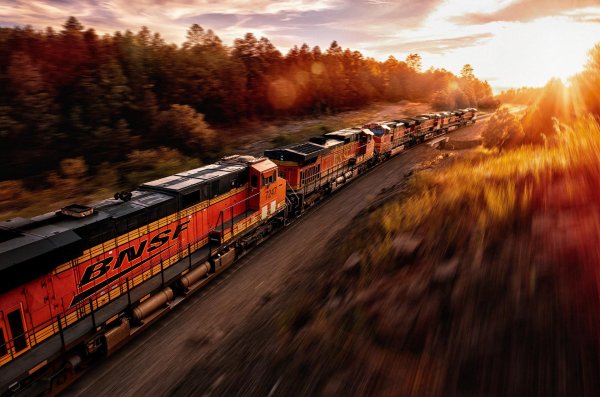 freight train bnsf