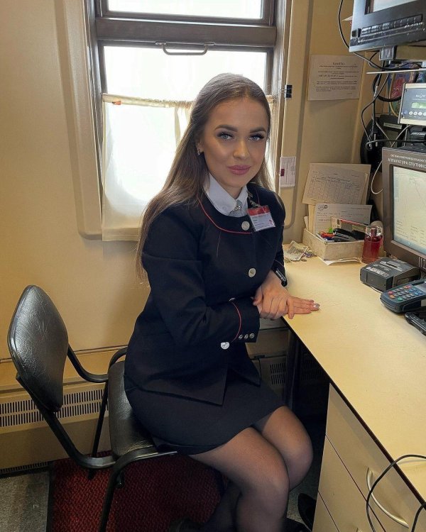 красивая проводница