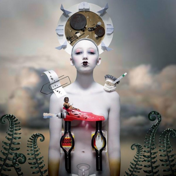 сюрреализм королева