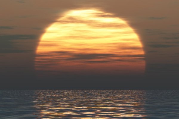 солнце над морем