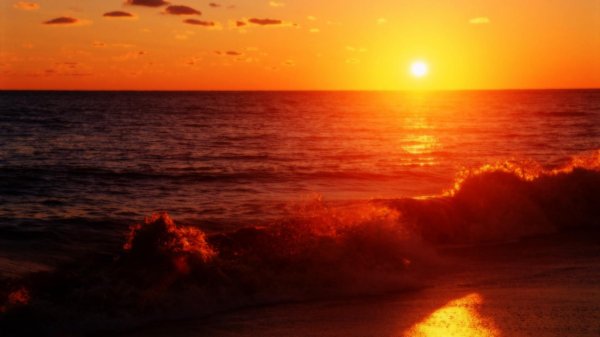 рассвет на море