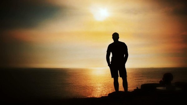 силуэт мужчины