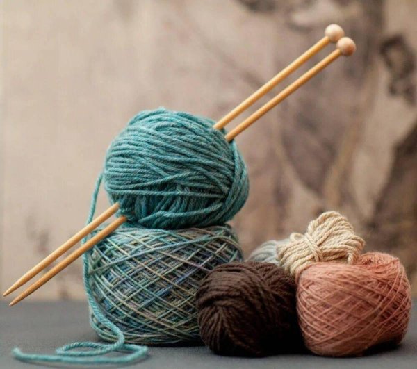 клубки ниток