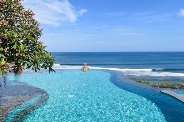 infinity pool pattaya