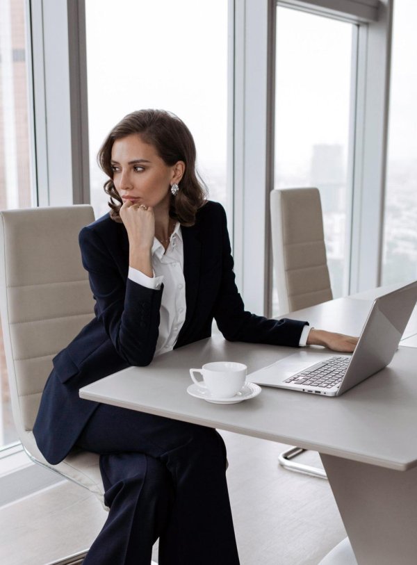 деловая женщина