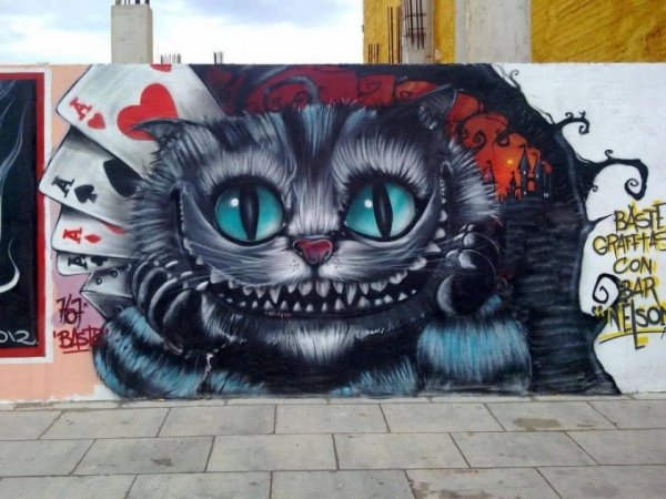 стрит арт с чеширским котом