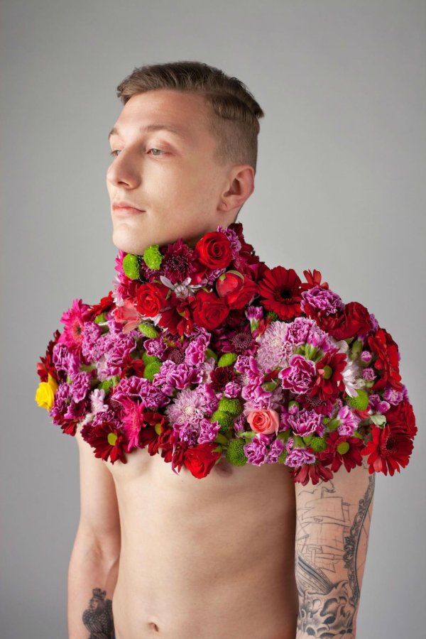 мужики с цветами