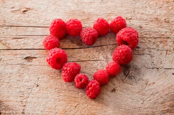 малиновое сердце