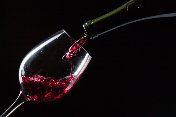 вино красное