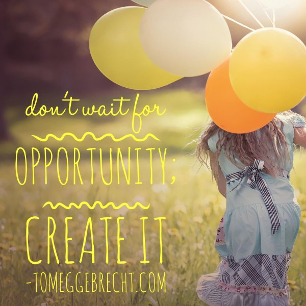 позитивная девушка