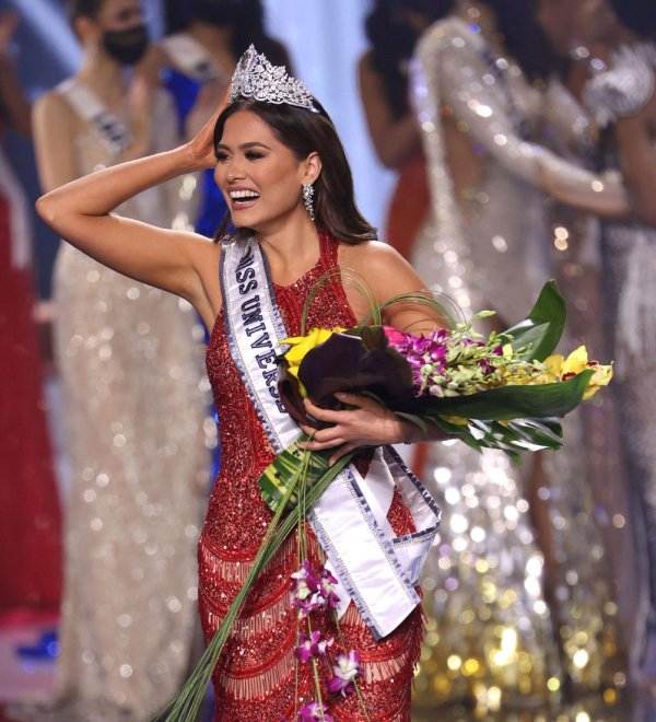мисс вселенная 2021