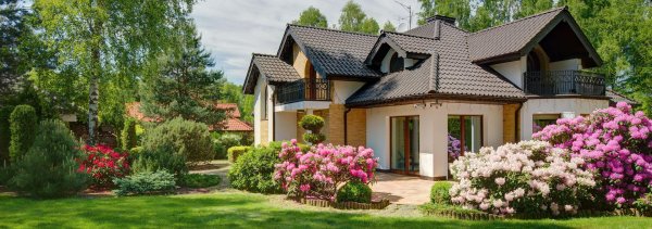 красивые загородные дома