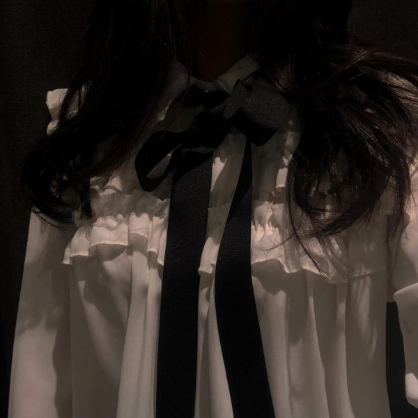 dark академия aesthetic