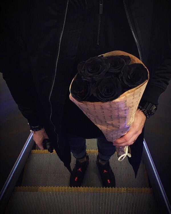 блэк наоми роза