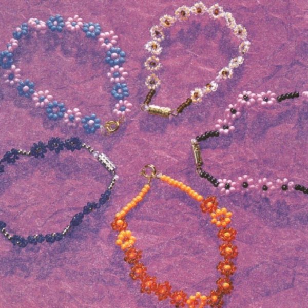 украшение из бисера