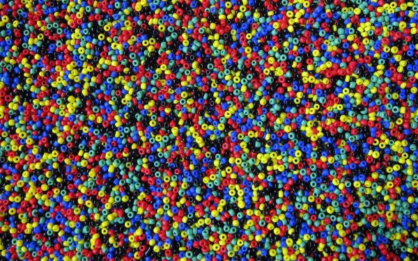 бусины разноцветные