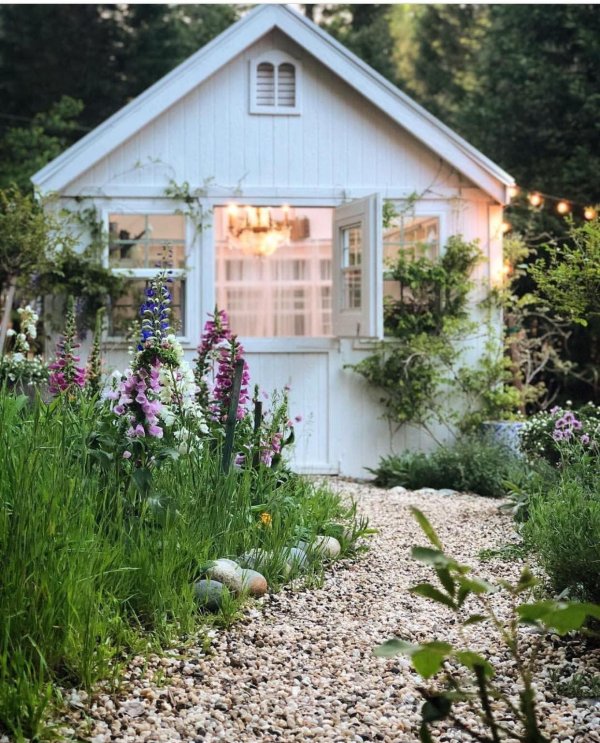 красивая дача