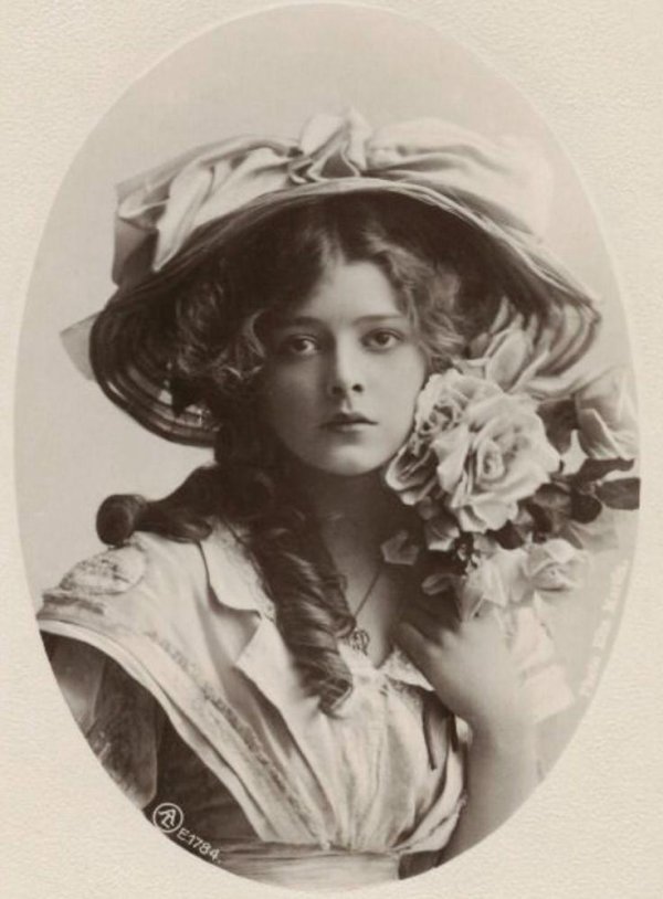 барышня 19го века