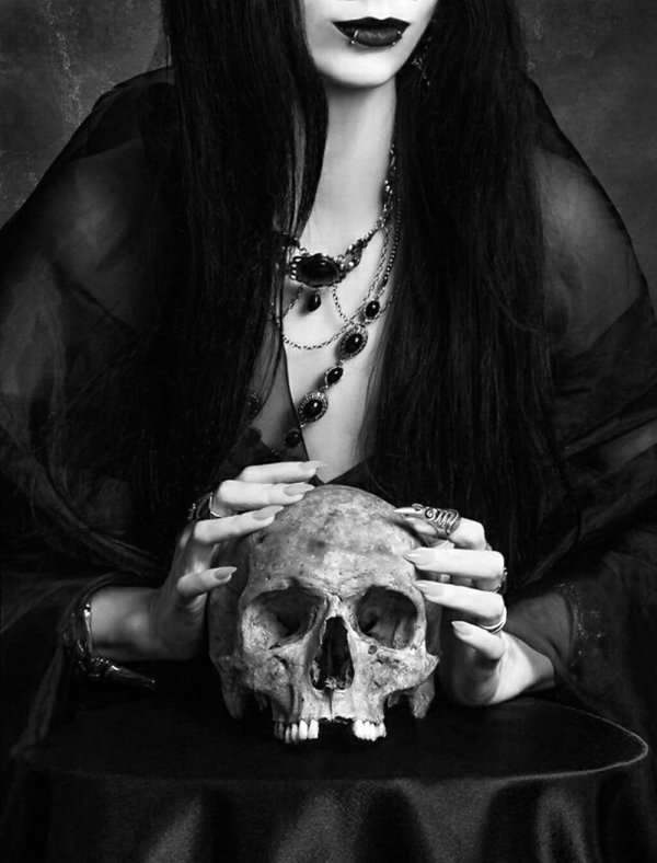 эшли лидделл сатанистка