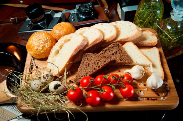 хлебный стол