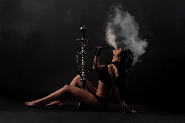 девушки с кальяном