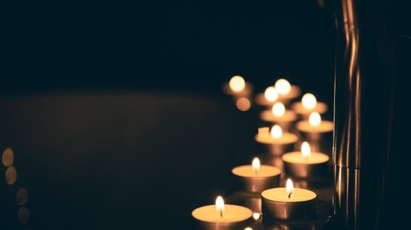 фон со свечами