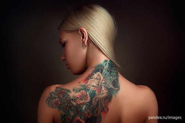 девушки с татуировками