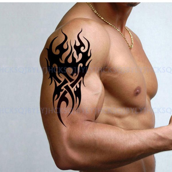 татуировка мужская на плечо