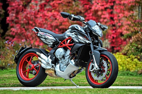 mv agusta brutale 800