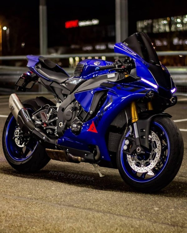 yamaha yzfr1