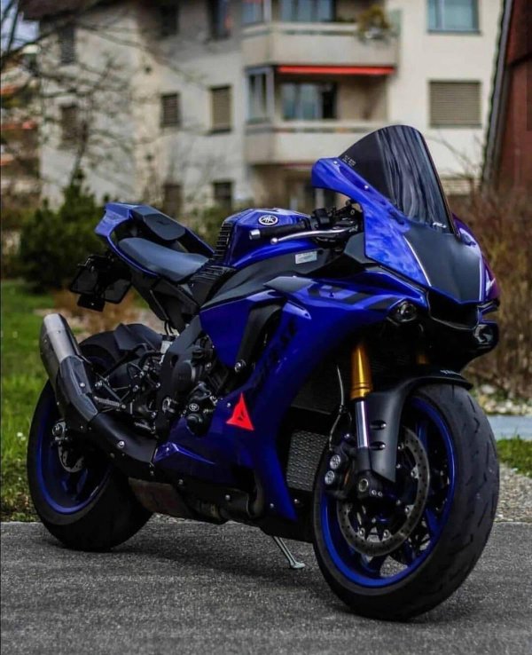 yamaha yzfr1
