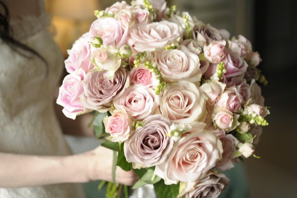букет невесты нежно розовый