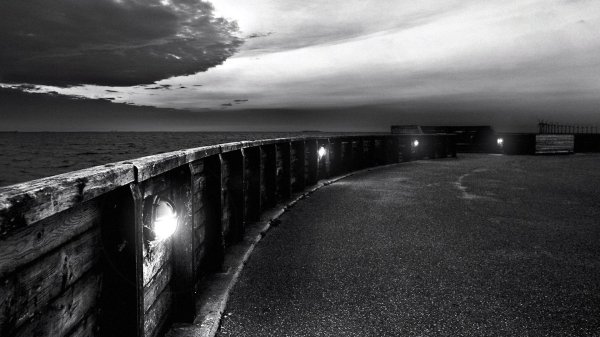 черно белые