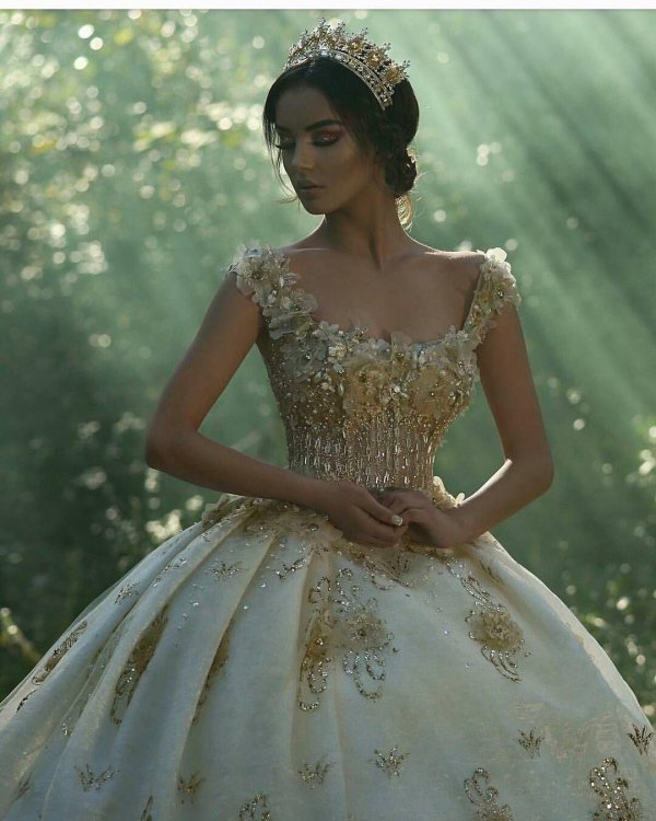 королевские свадебные платья