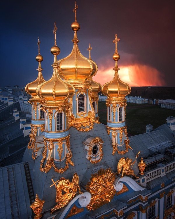 екатерининский дворец церковь воскресения христова купола