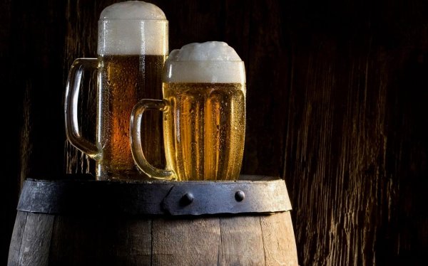 пивная кружка с пивом