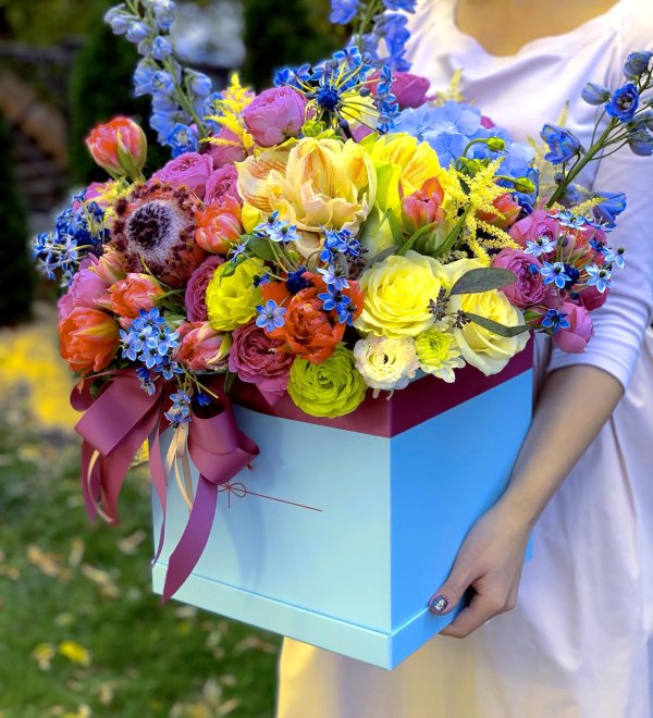 яркие букеты